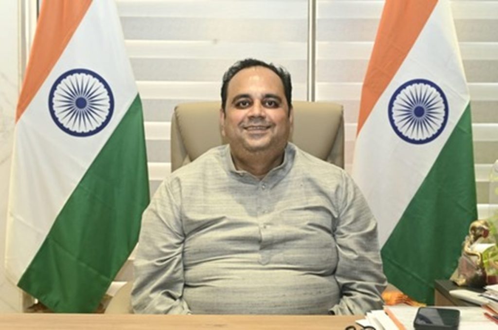 दिल्ली के सरकारी अस्पतालों में दवाओं की कोई कमी नहीं : पंकज कुमार सिंह