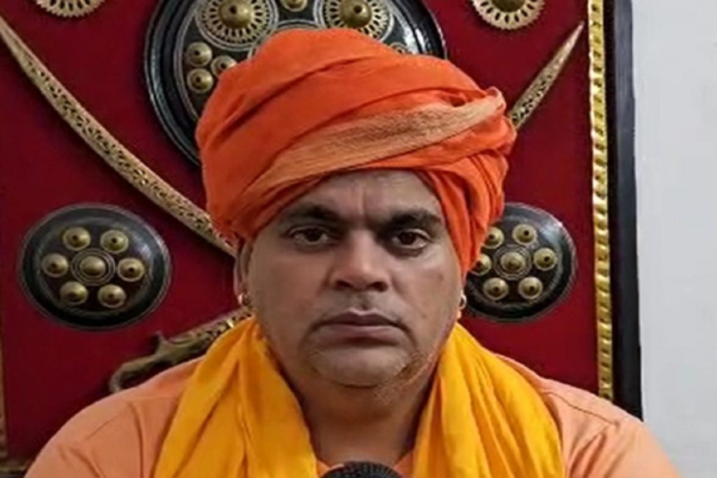 संघ में सभी धर्मों के लोग शामिल हो सकते हैं : चक्रपाणि महाराज!