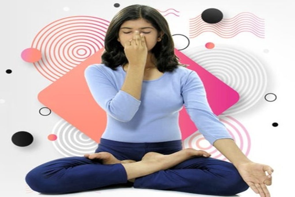 क्या आपको भी लगती है बहुत ठंड? दिनचर्या में शामिल करें ये प्राणायाम