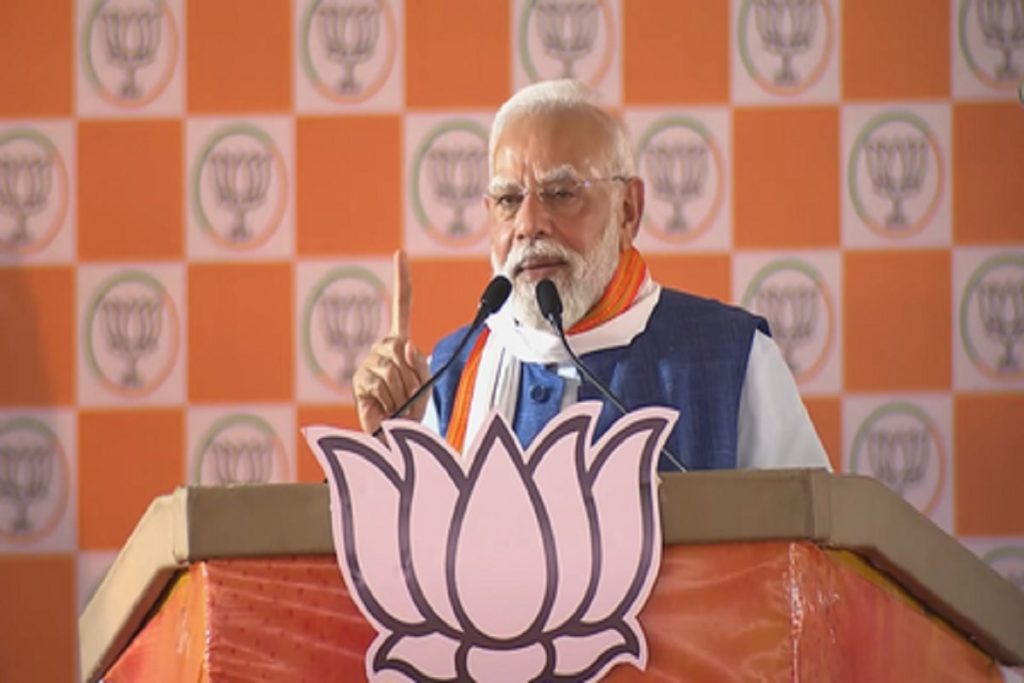 राजद ने कांग्रेस से कट्टा दिखाकर मुख्यमंत्री पद छीना: मोदी!