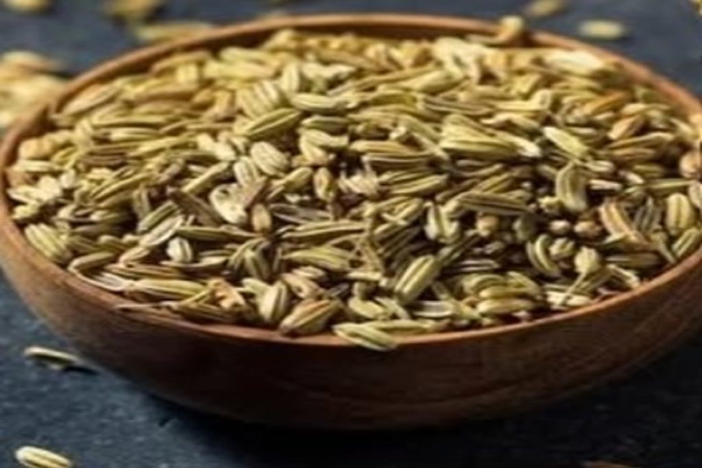 सताती है एसिडिटी की समस्या? भोजन के बाद सौंफ और मिश्री का सेवन दिलाएगा छुटकारा