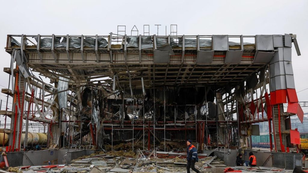 रूस का अब तक का सबसे बड़ा हमला: 653 ड्रोन और 51 मिसाइलों से दहला यूक्रेन