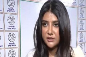 Bengali-actress-joins-TMC-cites-disillusionment-with-BJP-as-the-reason!