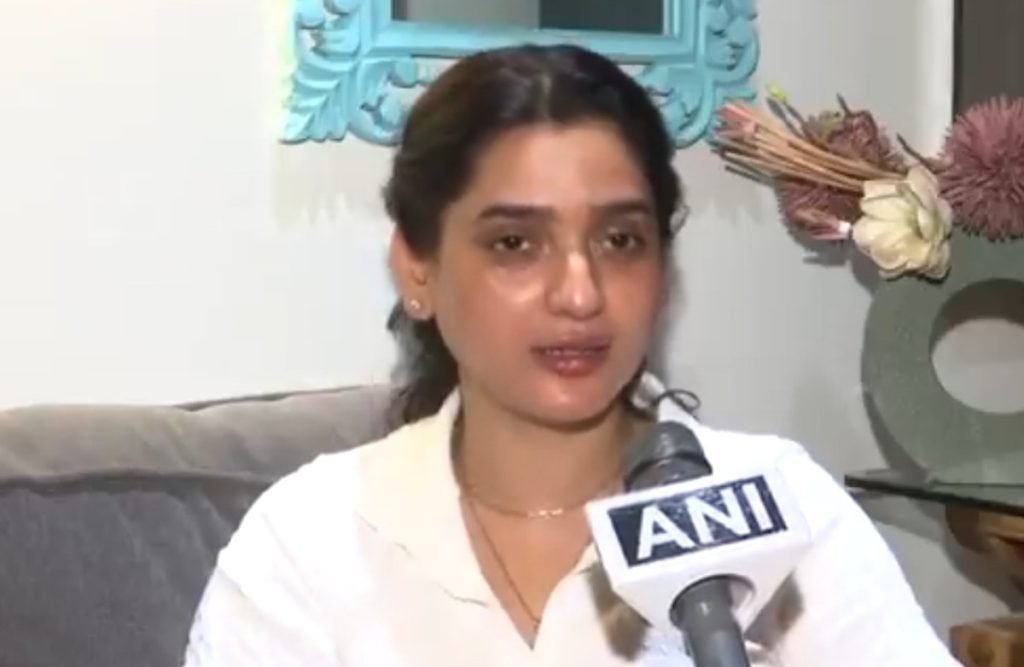 ममेरे भाई से करवाई जबरन शादी, बार-बार होता रहा रेप; हाजी मस्तान की बेटी ने सुनाई दर्दनाक कहानी