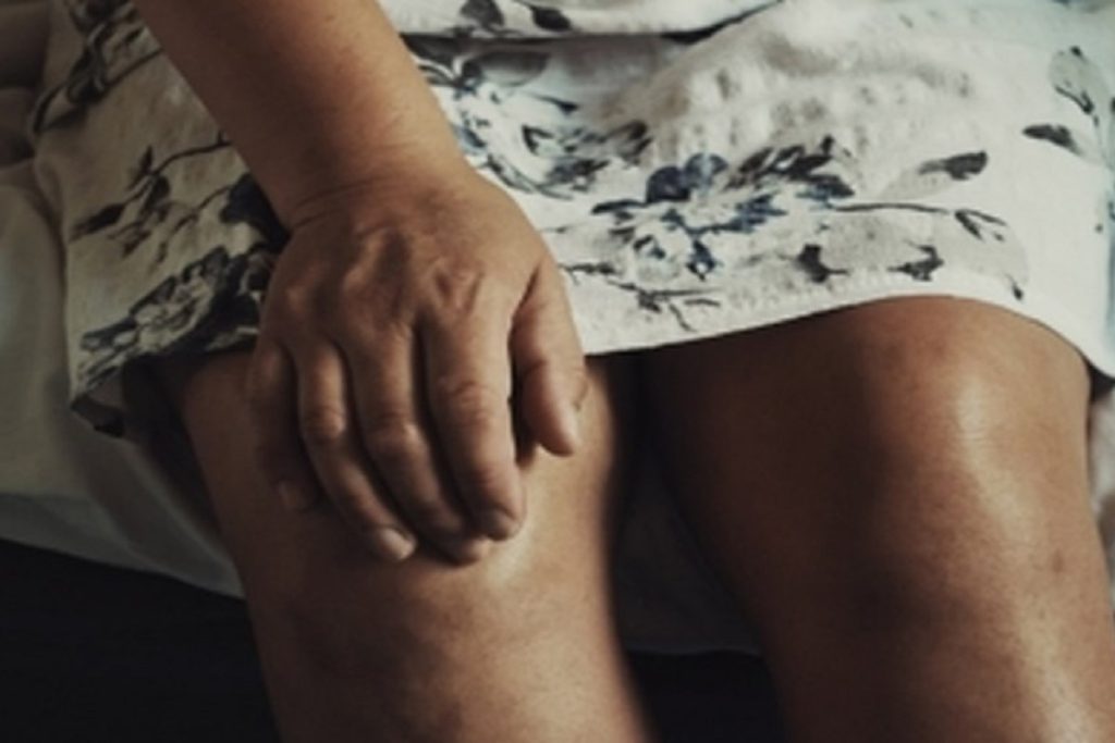 सर्दियों में बढ़ गई है गठिया की समस्या? इन उपायों से मिलेगी राहत!