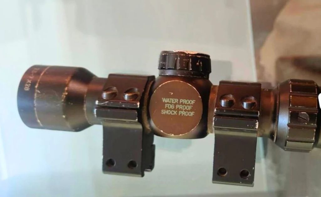 जम्मू-कश्मीर: 6 साल के बच्चे को कूड़े के ढेर में मिला बंदूक पर लगने वाला टेलीस्कोप; जांच में निकला चीन निर्मित हथियार