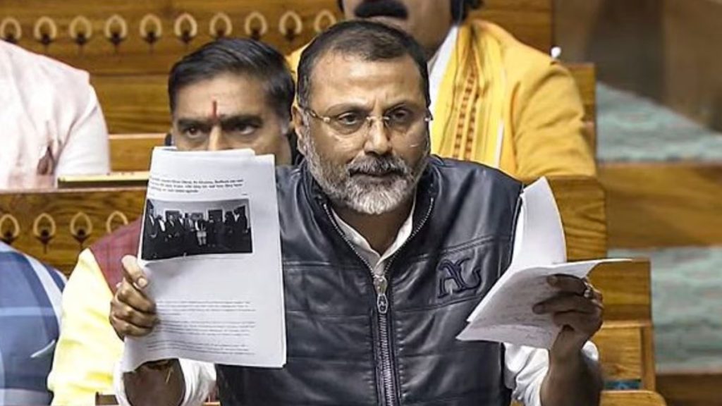 ‘कांग्रेस ने सीबीआई, चुनाव आयोग, यूपीएससी पर कब्जा किया था’, राहुल गांधी पर निशिकांत दुबे का पलटवार