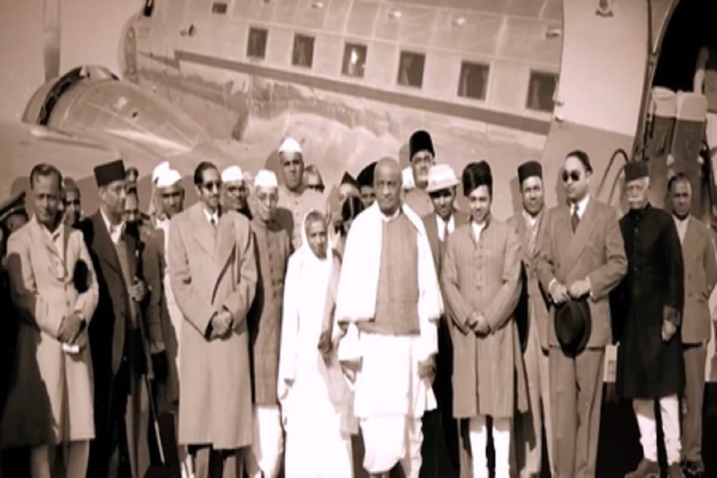 सरदार पटेल की 75वीं पुण्यतिथि पर पीएम मोदी ने ‘लौह पुरुष’ के योगदान को किया याद!