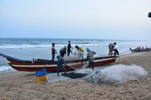 The-Sri-Lankan-Navy-arrested-12-fishermen-from-Tamil-Nadu-and-seized-their-boat!