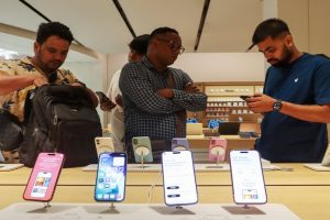 The-iPhone-16-has-become-the-best-selling-smartphone-in-India-with-6.5-million-units-sold!