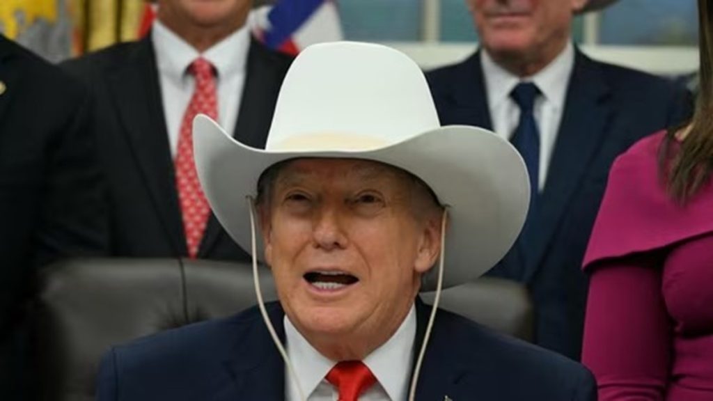 भारत पर लगाए गए ट्रंप के टैरिफ को लेकर अमेरिका में बगावत, कांग्रेस में प्रस्ताव पेश