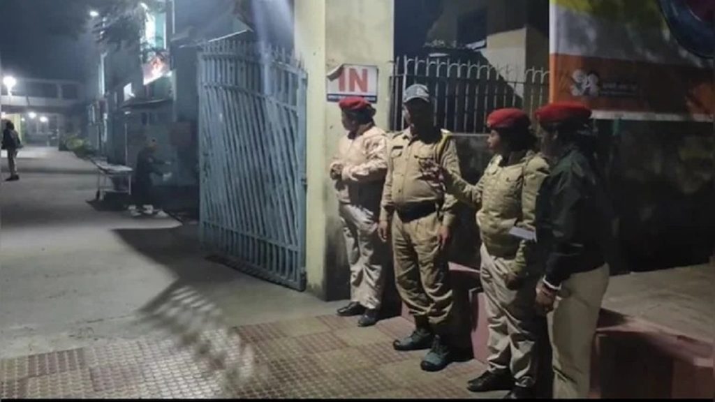 मानसिक रूप से विक्षिप्त हिंदू महिला से दुष्कर्म करने वाले रफीकुल इस्लाम को एनकांटर में पकड़ा।