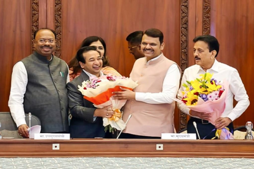 महाराष्ट्र निकाय चुनाव में जीत को भाजपा नेताओं ने बताया विकास पर जनता की मुहर!
