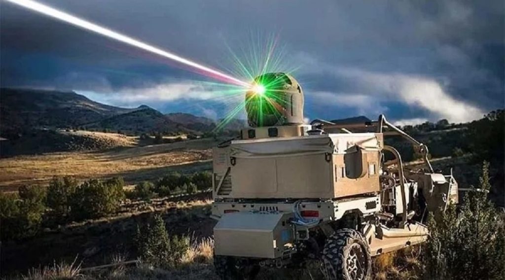 डीआरडीओ: हाइब्रिड गैस तकनीक से जोड़ा 300 किलोवाट हाई-एनर्जी लेजर