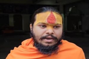 Demand-raised-to-hand-over-Qutub-Minar-to-Sanatanis-saints-from-Kashi-raise-the-demand