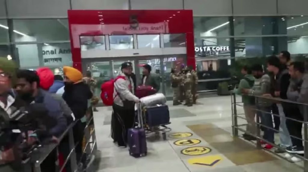 ईरान में अशांति के बीच भारत लौटे भारतीयों ने सरकार का जताया आभार