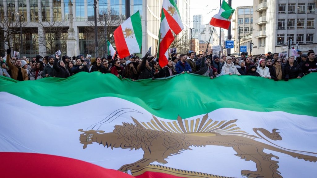 ईरान में उथल-पुथल: मुद्रा संकट से ‘नरसंहार’ तक; मारे गए 544 प्रदर्शनकारी !