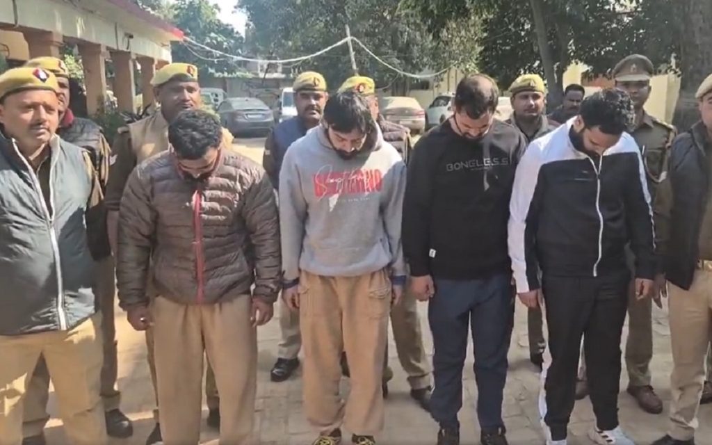 मिर्ज़ापुर: जिम के जरिए चला रहे थे धर्मांतरण का रैकेट, एक पुलिसकर्मी समेत छह गिरफ्तार