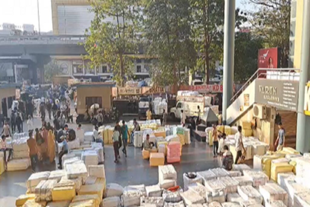 बांग्लादेश हड़ताल से सूरत कपड़ा व्यापारियों को सुनहरा मौका मिलेगा