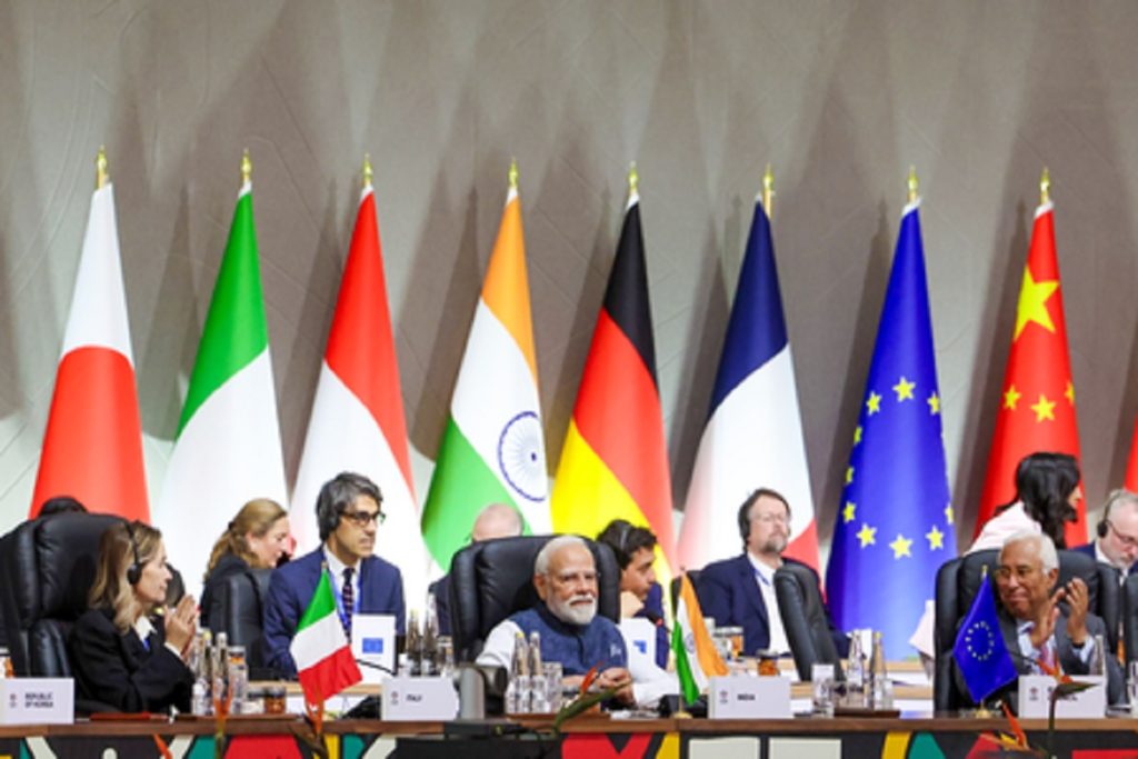 संभावनाओं का साल 2026: दुबई से मियामी तक सम्मेलनों से भविष्य!