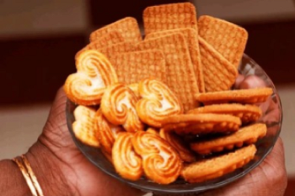 हर रोज़ बिस्किट खाने में छिपे है खतरे: कैसे मैदा, चीनी और बटर आपकी सेहत पहुँचा सकते हैं नुकसान 