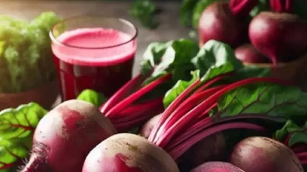 पालक से खजूर तक, रोजाना करें इन पौष्टिक चीजों का सेवन, शरीर में नहीं होगी खून की कमी