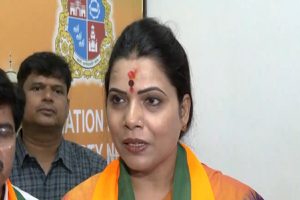 Mumbai-Ritu-Tawade-files-nomination-for-the-mayors-post-says-We-will-expel-the-Bangladeshis!