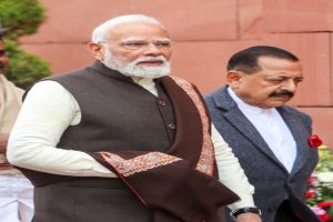 PM-Modi-hosts-dinner-party-for-BJP-councillors-after-their-victory-in-Thiruvananthapuram!