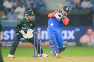 Pakistan-to-make-a-U-turn-highly-likely-to-play-against-India-in-the-World-Cup-Sources!