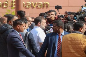 Rahul-Gandhi-and-Ravneet-Bittu-confronted-each-other-in-Parliament-leading-to-a-heated-debate!