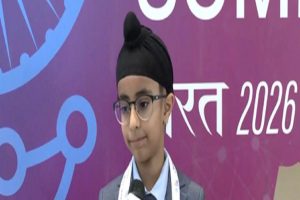 Ranveer-the-young-speaker-at-the-summit-makes-an-impact-on-the-future-of-AI!