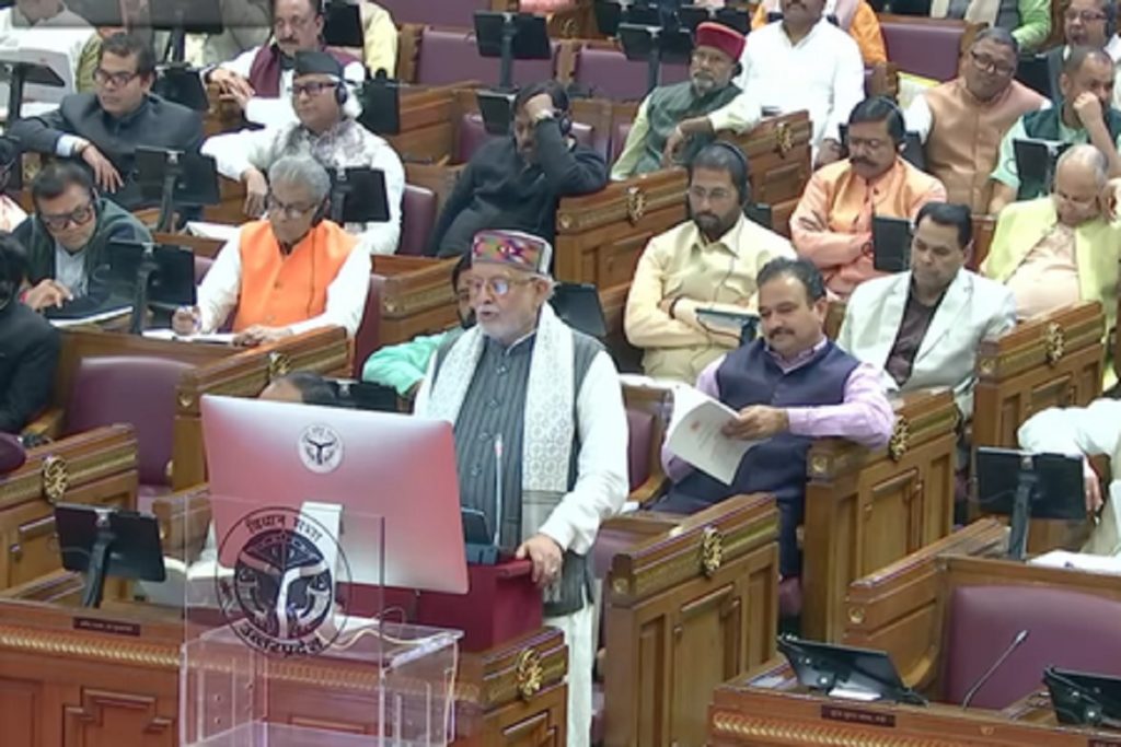 उत्तर प्रदेश : वित्त मंत्री सुरेश खन्ना ने 9,12,696 करोड़ रुपए का बजट पेश किया!