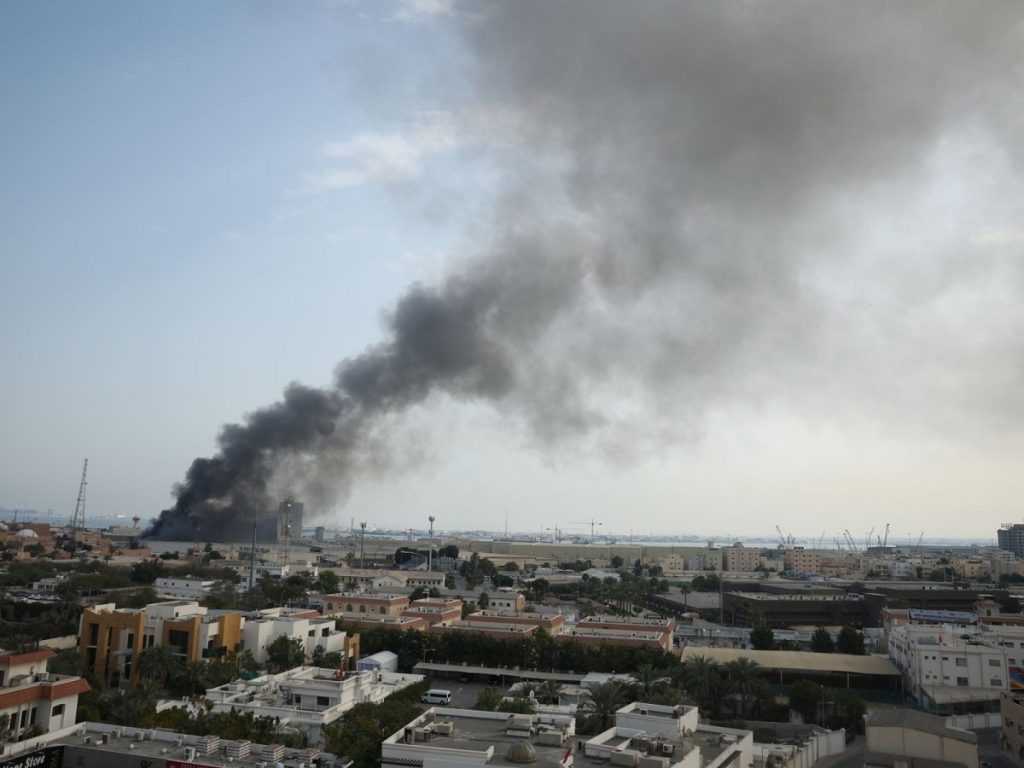 ईरान ने ब्रिटिश सैन्य ठिकाने की ओर दागीं मिसाइलें, साइप्रस में अलर्ट