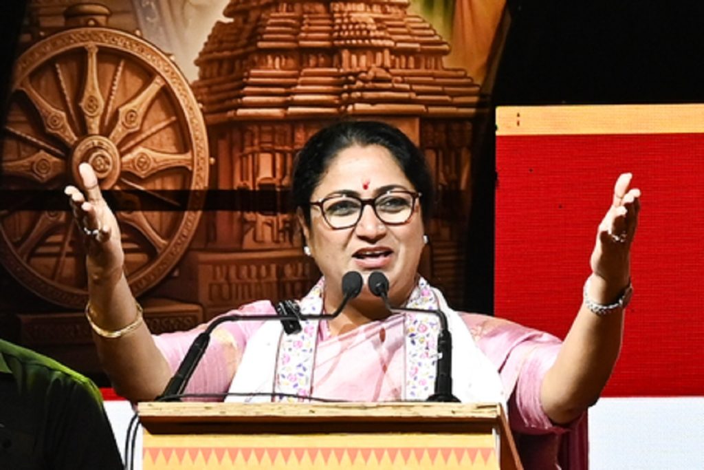 एलपीजी सिलेंडर जमाखोरी देश के खिलाफ है, सख्त कार्रवाई की जाएगी : रेखा गुप्ता!