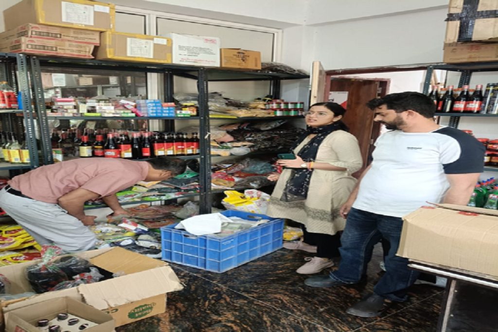 चैत्र नवरात्रि से पहले खाद्य विभाग का बड़ा एक्शन, 400 किलो से अधिक कुट्टू आटा सीज!