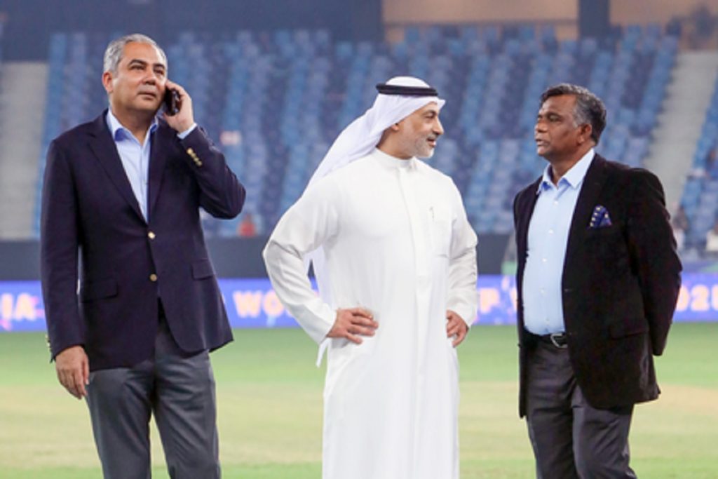 पाकिस्तान सुपर लीग: खाली स्टेडियम में मैच, नकवी को मांगनी पड़ी माफी! 