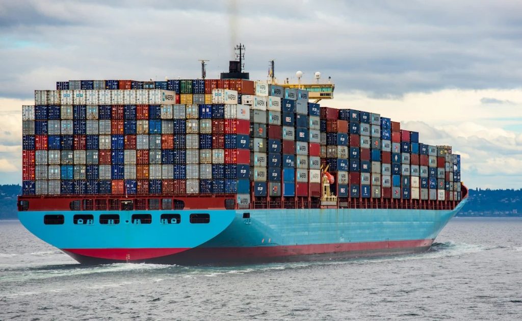 ईरान ने पाकिस्तान जा रहे जहाज को होर्मुज पार करने से रोका