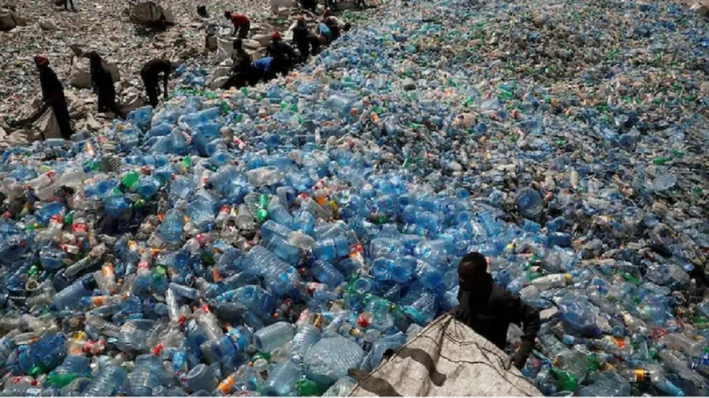 महाराष्ट्र: प्लास्टिक विरोधी अभियान में 67 टन सिंगल-यूज प्लास्टिक जब्त