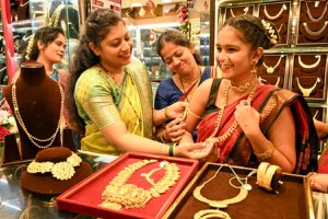 Precious-metals-fluctuate-on-Middle-East-tensions-silver-falls-by-nearly-Rs-5000!