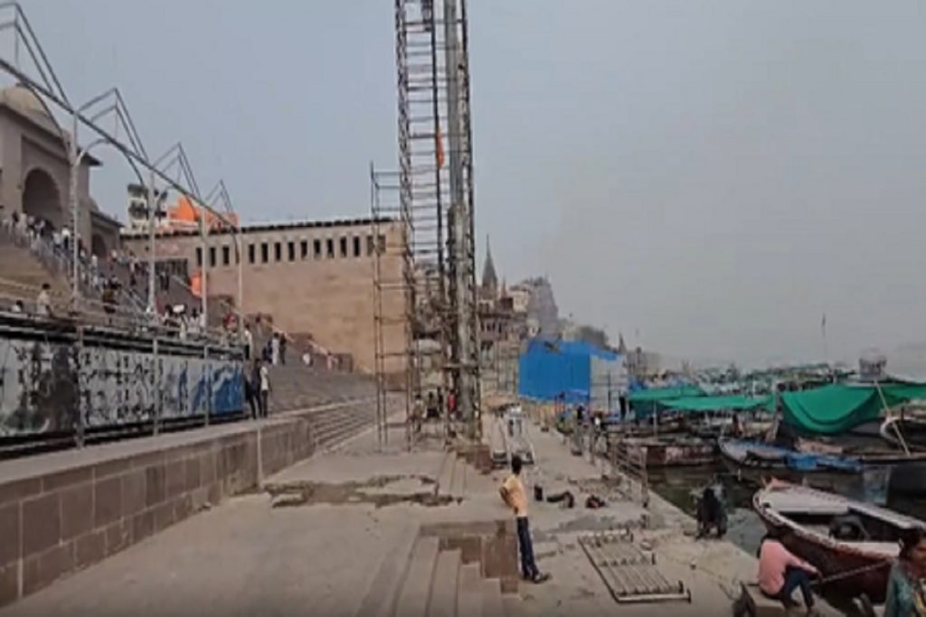 नवरात्रि के पहले दिन दुर्लभ संयोग, काशी ललिता घाट पर भव्य गंगा आरती शुरू! 