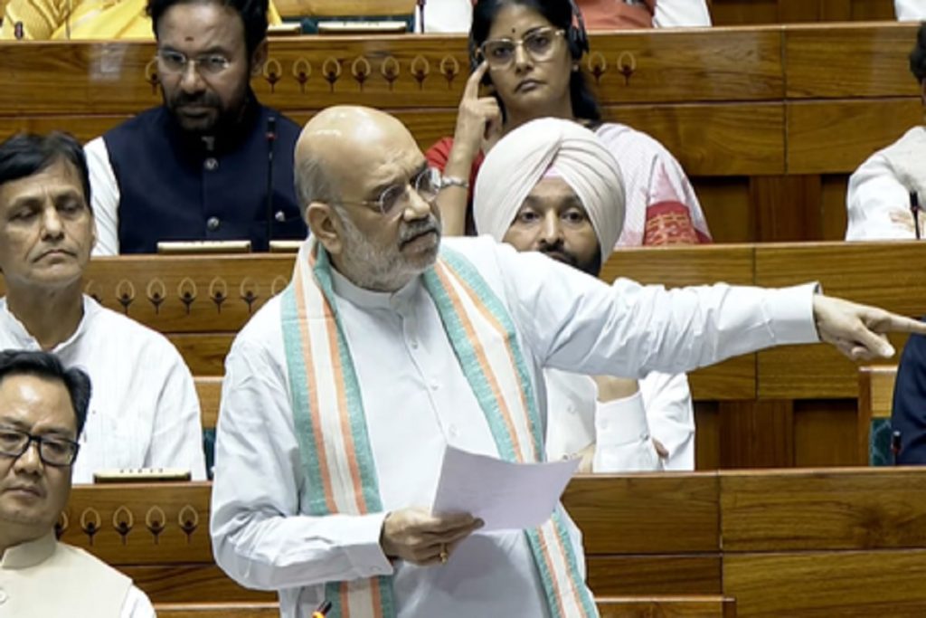 यह मोदी सरकार है, हथियार उठाने वालों से सख्ती से निपटेंगे: अमित शाह!