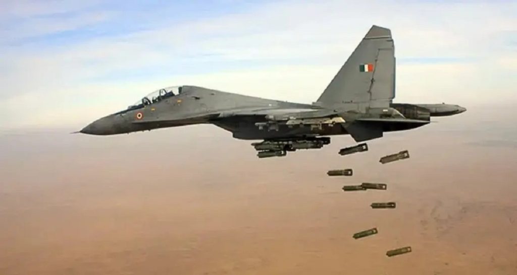 वायुसेना के लिए 1000 किलोग्राम स्वदेशी बम बनाने की परियोजना शुरू