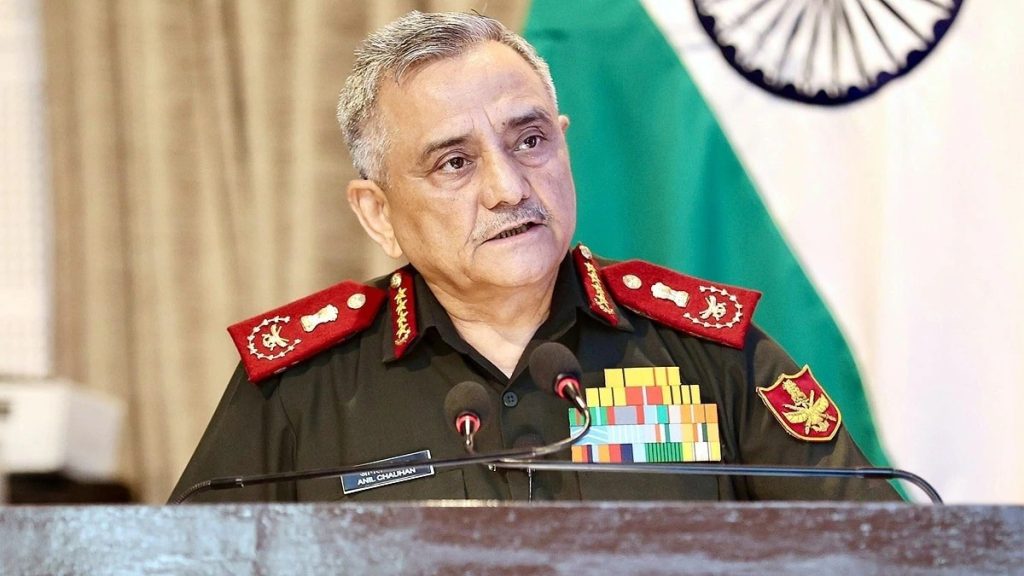 “अंधे होकर लड़ो या दूरदर्शिता के साथ लड़ो”