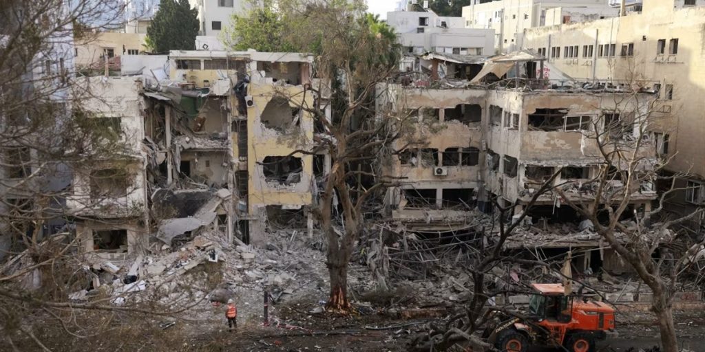 ईरानी हमलों से तेल अवीव में 1,000 से अधिक घर अब नहीं रहने के लायक नहीं