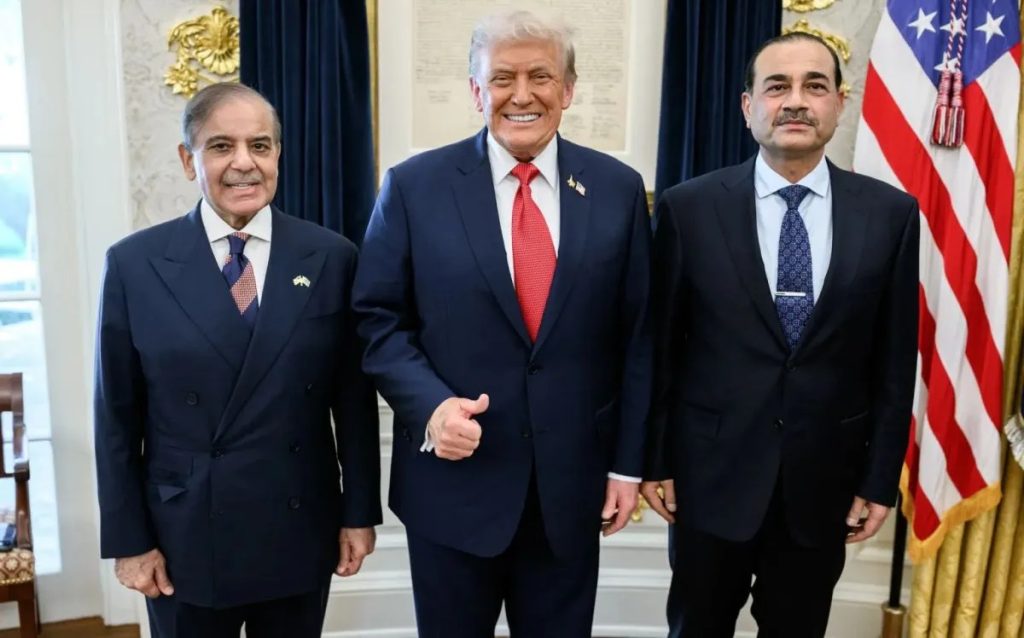 अमेरिकी ख़ुफ़िया रिपोर्ट में ट्रंप के ‘पसंदीदा’ फील्ड मार्शल पर ईरान से संबंधो को लेकर चिंता