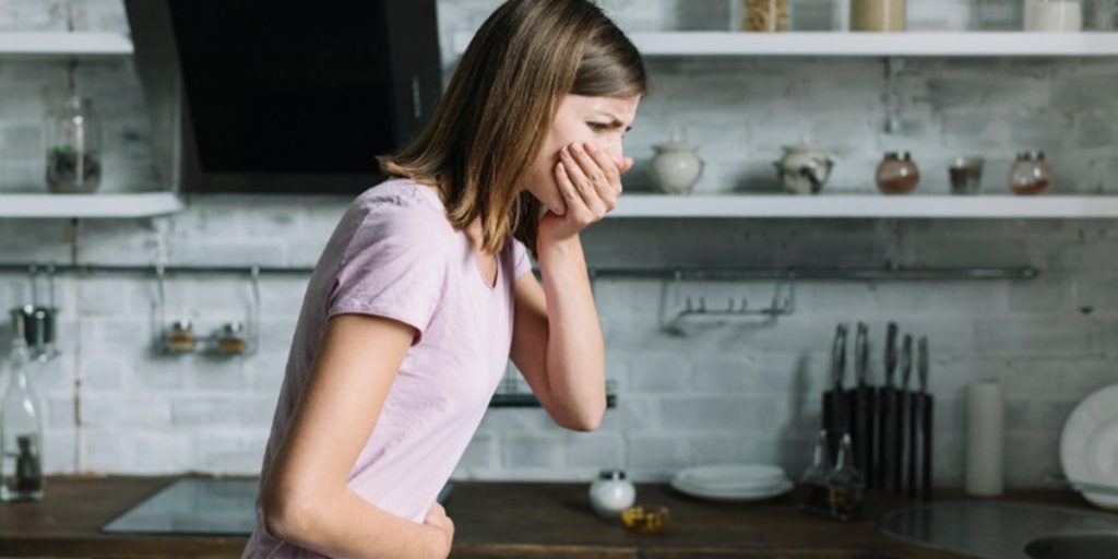 हेल्थ टिप्स: गर्मियों में बढ़ जाता है ‘फूड पॉइजनिंग’ का मामला, ऐसे करें बचाव