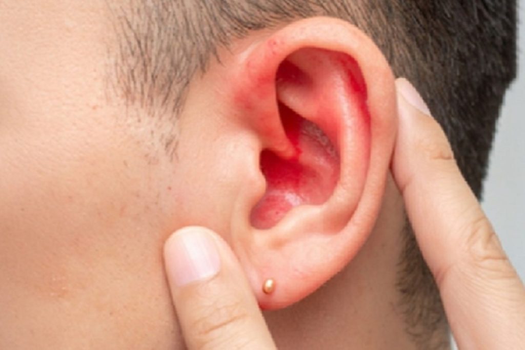 अदरक-सेंधा नमक तेल कान दर्द में असरदार, प्रयोग से पहले सावधानी!