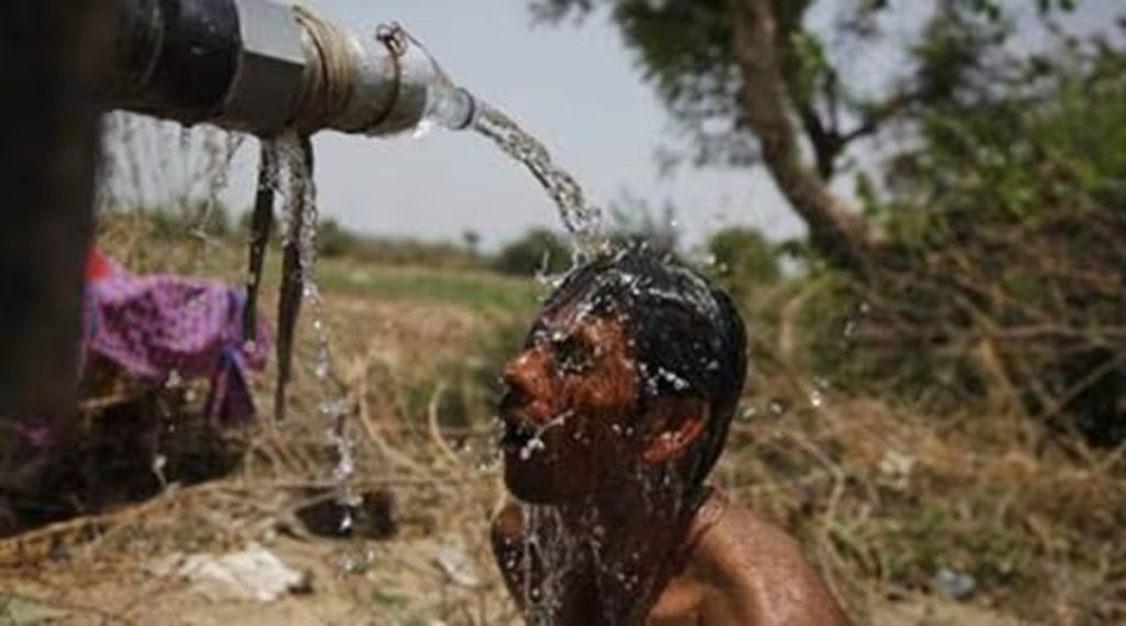 भीषण गर्मी का कहर, महाराष्ट्र में 7 मौतें: कई राज्यों में पारा 45°C के पार