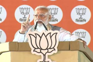 In-Bengal-the-fear-of-the-TMC-or-trust-in-the-BJP-two-options-Modi
