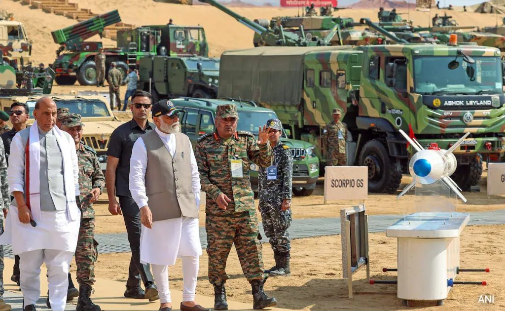 भारत का रक्षा निर्यात 38,424 करोड़ पर पहुंचा, एक साल में 62% की जबरदस्त बढ़त